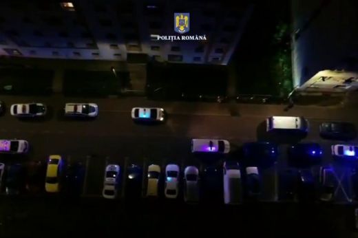 Razzia az Ostrovului utcában. Több tucat rendőr a helyszínen