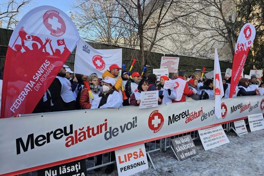 Általános sztrájkkal fenyegetve követelnek béremelést az egészségügyi szakszervezetek