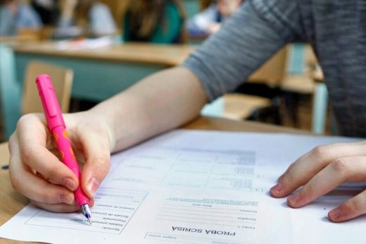 Megszűnni látszik az uniformizált román nyelvoktatás - beszélni is tudnak majd gyerekeink románul?