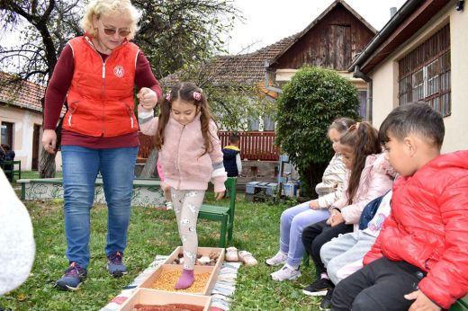 A közösséghez tartozás érzését erősítő Iskola másként hét  a Szatmári Egyházmegyei Caritas Don Bosco központjába