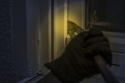 Ne könnyítsük meg a besurranó tolvajok dolgát! Íme a rendőrség tanácsai