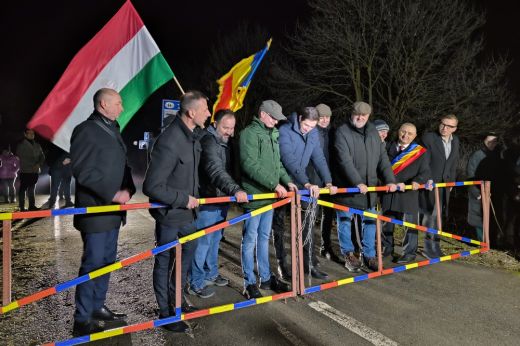 Megszűnt a határ, együtt ünnepelt Nagypeleske és Zajta