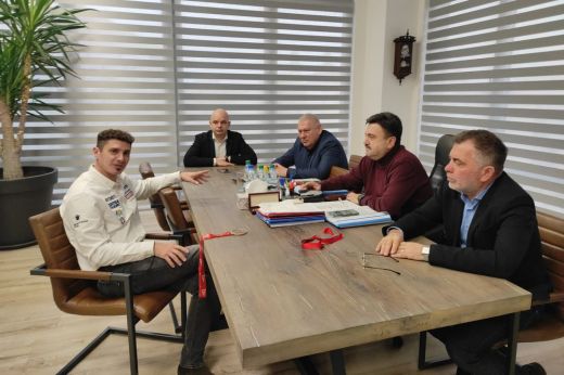 A prefektusi hivatal vezetése is gratulált a szatmári Dakar-legendának