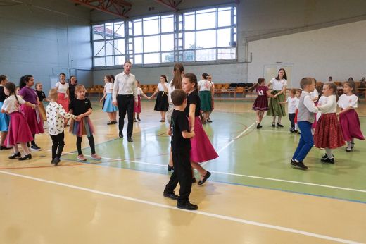 Több mint kétszázan ropták a Csavargó Táncházban Pusztadarócon - Képgaléria