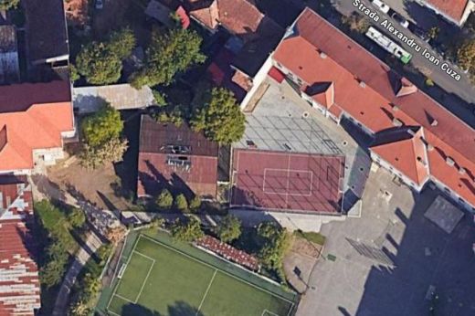 A földrengés után még sürgetőbbé vált a bontás