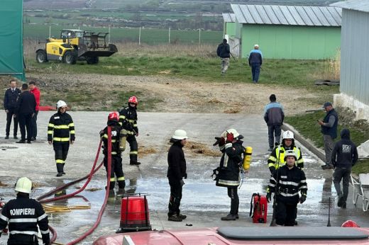 Szekerestanyai tűz: megállapították, mi miatt csaphattak fel a lángok a csarnokban