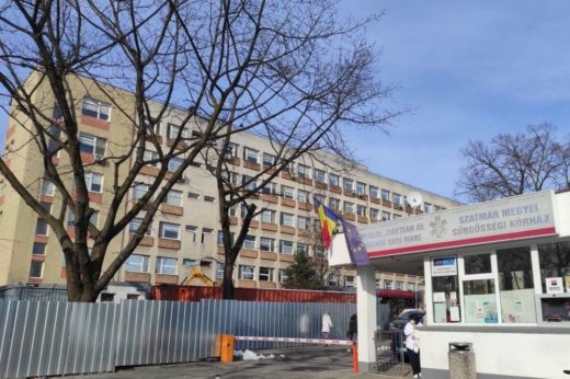 Tragédia karácsonykor. Kiugrott a kórház második emeleti ablakán egy férfi
