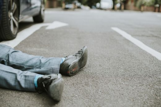 Váratlanul kivágódó kocsiajtó miatt vesztette életét egy idős kerékpáros Szatmárnémetiben