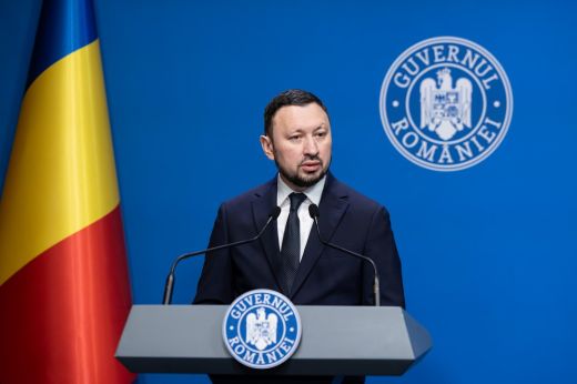 Fechet: Felszámoljuk a Romsilvánál osztogatott szégyentelen nyugdíjazási bónuszokat