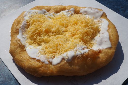 Hungarikum lett a székelykapu és a lángos