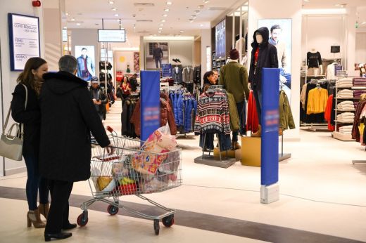 Kiszámolták, mennyi pénzre van szüksége egy kétgyermekes családnak a tisztességes megélhetéshez