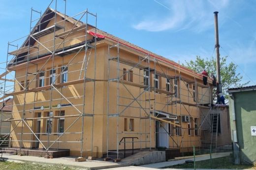 Megszépül a központi orvosi rendelő Pusztadarócon