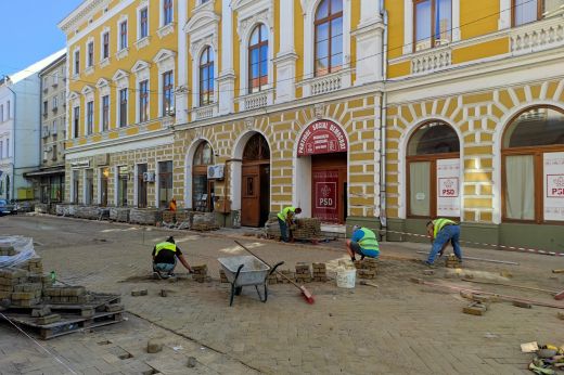 Ismét helyükre kerülnek a keramitkövek