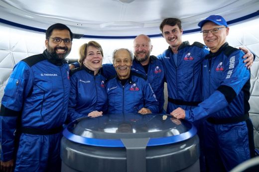 Űrturistákkal a fedélzetén Texasból ismét elindult a Blue Origin űrkapszula