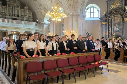 Őrizzétek meg a tiszta szíveteket! Elballagtak a Hám János Líceum nyolcadikosai is