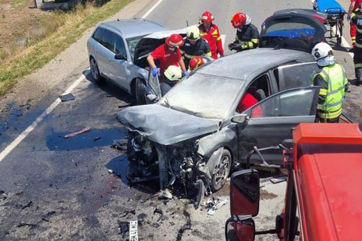 Nagyon súlyos közúti baleset történt hétfőn Batiz és Gombáspuszta között