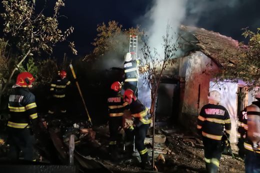 Tűz ütött ki egy nagykárolyi lakóházban