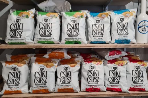 A Hargita megyei törvényszék leállíttatta a Csíki Sör és Csíki Chips gyártását