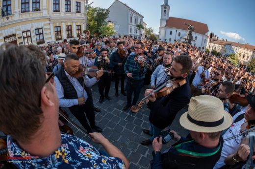 „Magyarország, Erdély, hallj új hírt!” A Hagyományok Háza Hálózat erdélyi beszámolója