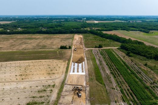 Töltésépítéssel folytatódik a Szatmárnémetiig vezető M49-es gyorsforgalmi út építése