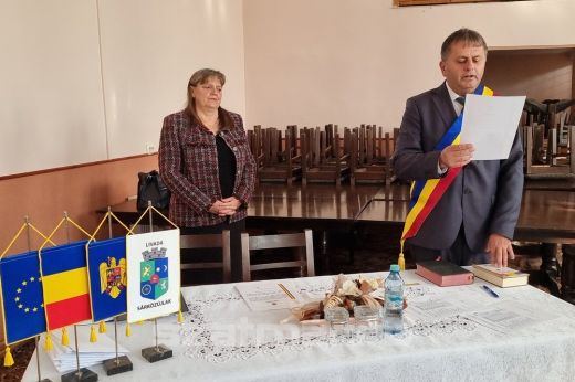 Piricsi Arthur negyedik mandátumát kezdte meg. Ünnepélyes keretek közt megalakult Sárközújlak Helyi Tanácsa