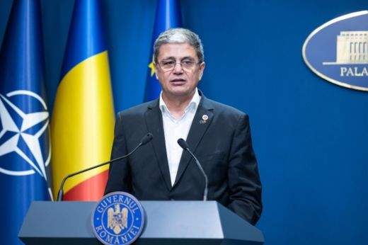 Bolos: korlátozni kell az év végi kiadásokat; egy karácsonyfa nem kerülhet tízezer lejnél többe