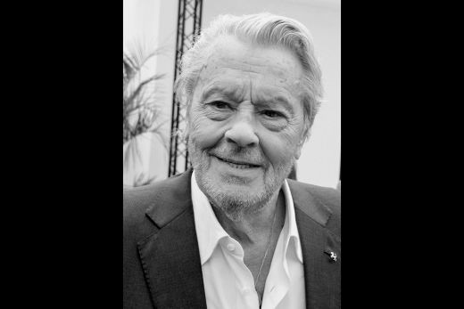 Elhunyt a francia színészlegenda, Alain Delon