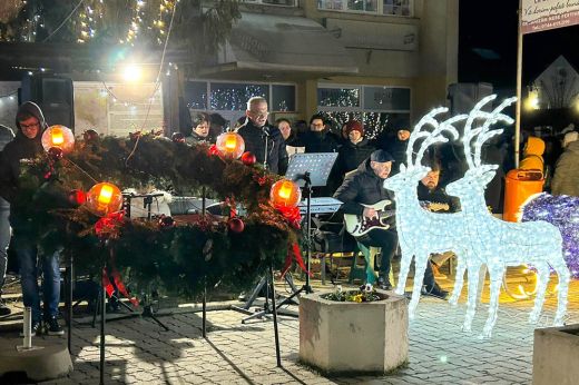 Közös adventi várakozás Sárközújlak szívében