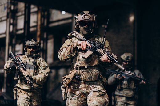 Tévedésből agyonlőtt egy terroristának vélt civilt egy katona