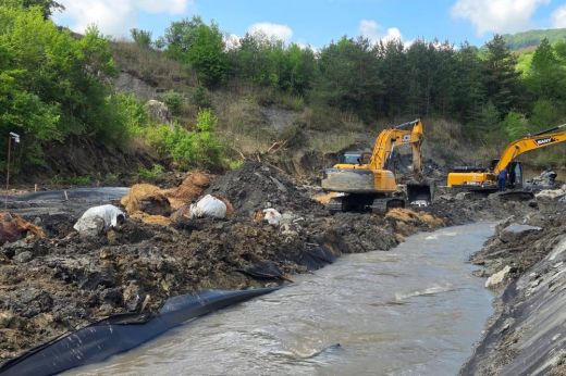 Továbbra is ömlik a víz a parajdi sóbányába, megyei válságstáb alakult a turizmus megmentésére
