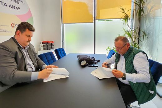Aláírták a 10 közösségi fürdő vásárlására vonatkozó szerződést
