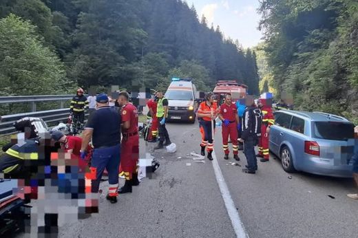 Baleset a Transzalpina magashegyi úton: meghalt egy magyar és egy argentin motoros