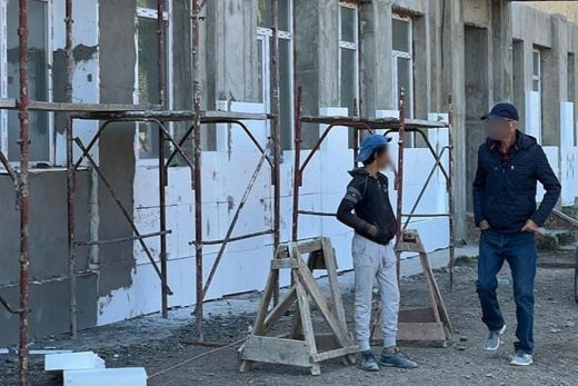 Nagyító alatt az építkezések: se munkaszerződés, se védőfelszerelés