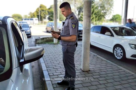 Összeomlott az informatikai rendszer, leállt a petei és a csanálosi határátkelő is FRISSÍTVE