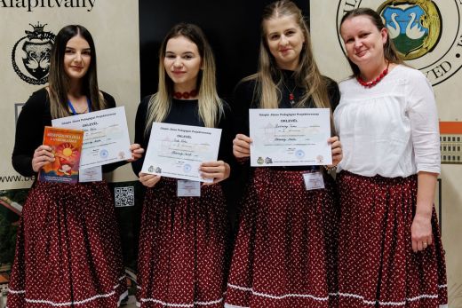 Szép eredménnyel végeztek a kölcseys csapatok a nagyenyedi projektversenyen