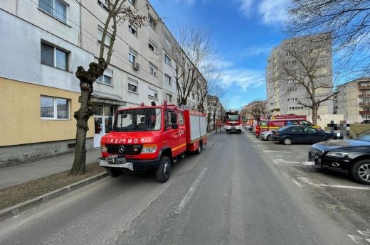 Szomszédasszonya riasztotta a segítségért kiáltó beteghez a hatóságokat