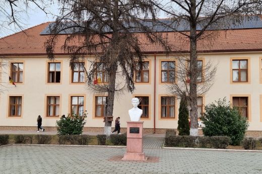 Egészséges, ingyenes meleg ebéd a sárközújlaki diákoknak