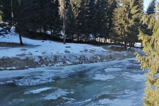 A hatóság figyelmeztet: a jég bármikor beszakadhat, senki ne kockáztassa az életét