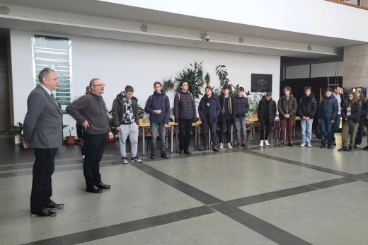 Taroltak a kölcseysek a Nemes Tihamér Informatikai Tanulmányi Verseny erdélyi döntőjében