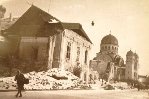 Emlékezés az 1944-es bombázások áldozataira: a múlt üzenete a jövőnek