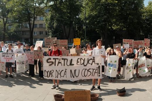 ANOSR: a diákok folytatják a tüntetéseket az ösztöndíj-csökkentés ellen