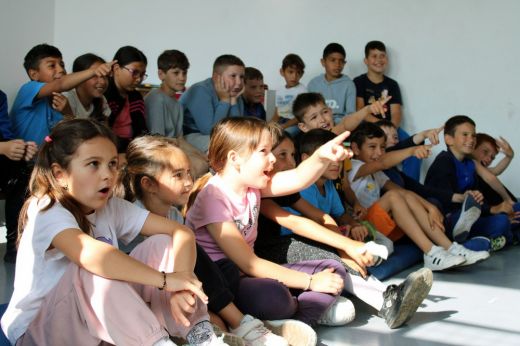 Interkulturális nevelés Szatmár megyében bábszínházon, játékokon és határon átnyúló együttműködésen keresztül