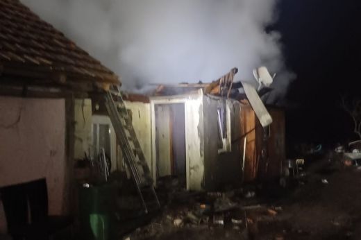 17 éves lány sérült meg a péntek esti tűzben - KÉPEK