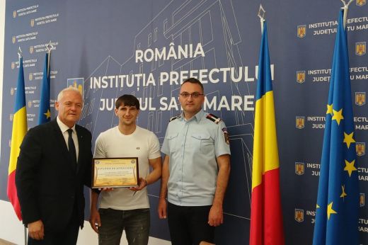 Elismerő oklevéllel tüntették ki a hős fiatalt, aki megmentette a Szamosba esett lányt