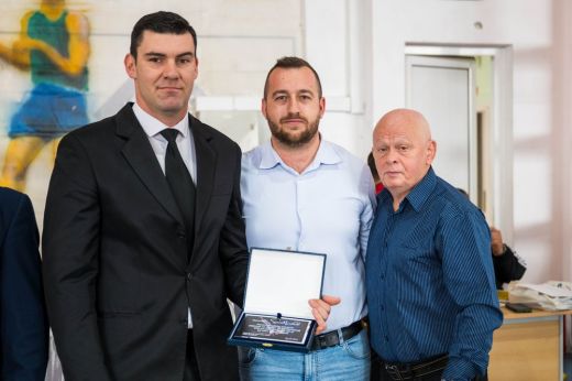 Huszonöt éves sportolói pályafutást díjazott Muresán István klubelnök