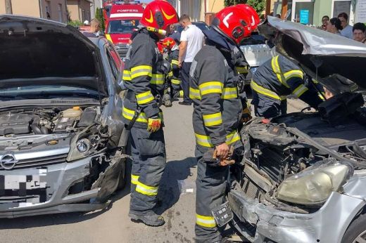 Közlekedési baleset történt Nagykárolyban: 50 éves férfi sérült meg