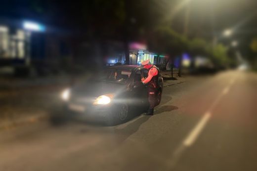 Ketten is hamis jogsival akarták átverni a rendőröket a hétvégén