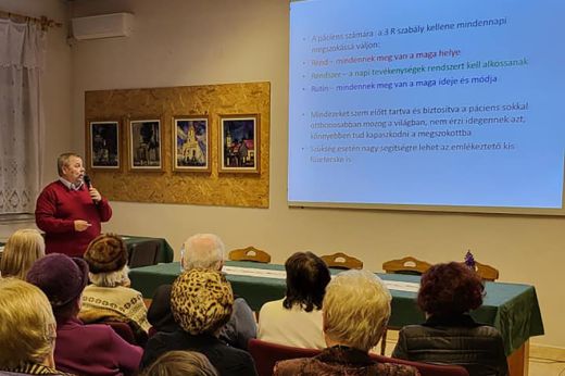 Hittel gyógyulni és barátkozás Alzheimerrel