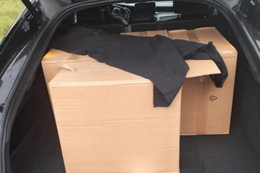 Rajtaütöttek a csempészeken. Közel 190.000 lej értékben kobzott el javakat a rendőrség - KÉPEK