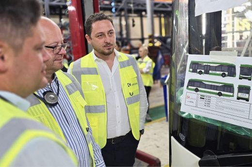 Már gyártják az elektromos buszokat. Az első darabok heteken belül megérkeznek Szatmárnémetibe